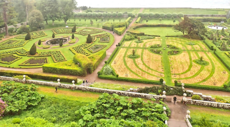 Dunrobin Castle Gardens