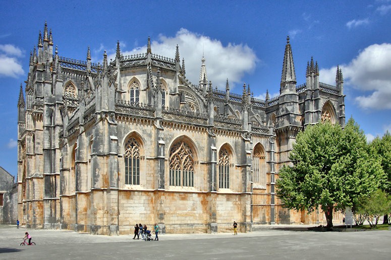 Batalha is a civil parish in the district of Leiria, in the Centro Region of Portugal. The Batalha Monastery was built from 1386 to 1517  AD, to thank the Virgin Mary for the Portuguese victory over the Castilians in the battle of Aljubarrota in 1385 AD.