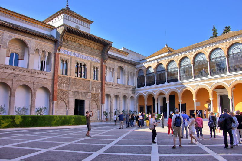 Patio del Yeso, Alcazar, Seville, Spain